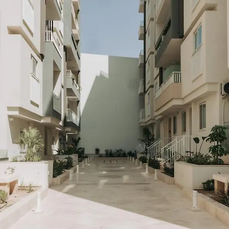 B5 The Palm Court Apartament *